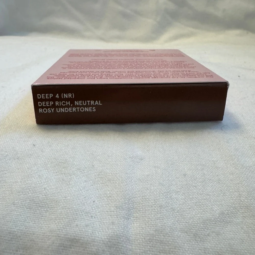 ONE/SIZE Turn Up The Base Versatile Foundation Powder - Deep 4 NR‎ - New